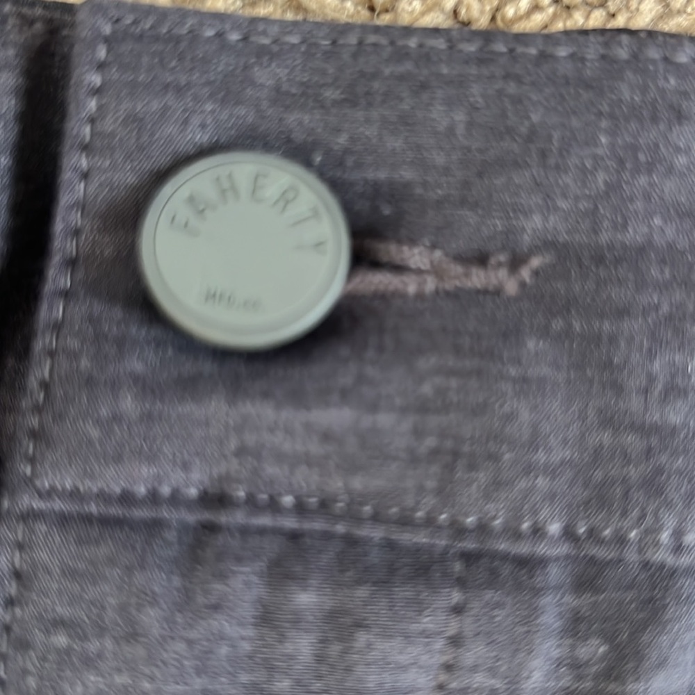NWT Faherty All Day Belt Loop Short 1.0 (9") - Charcoal. Size 40 - Picture 9 of 12